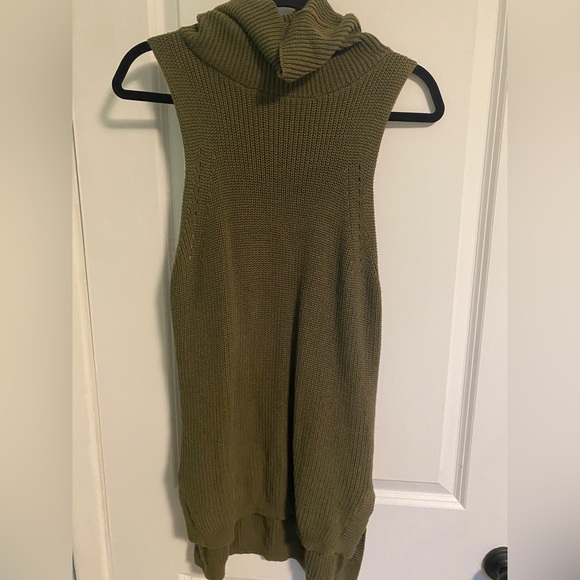 olive green sweater dress - Picture 2 of 4